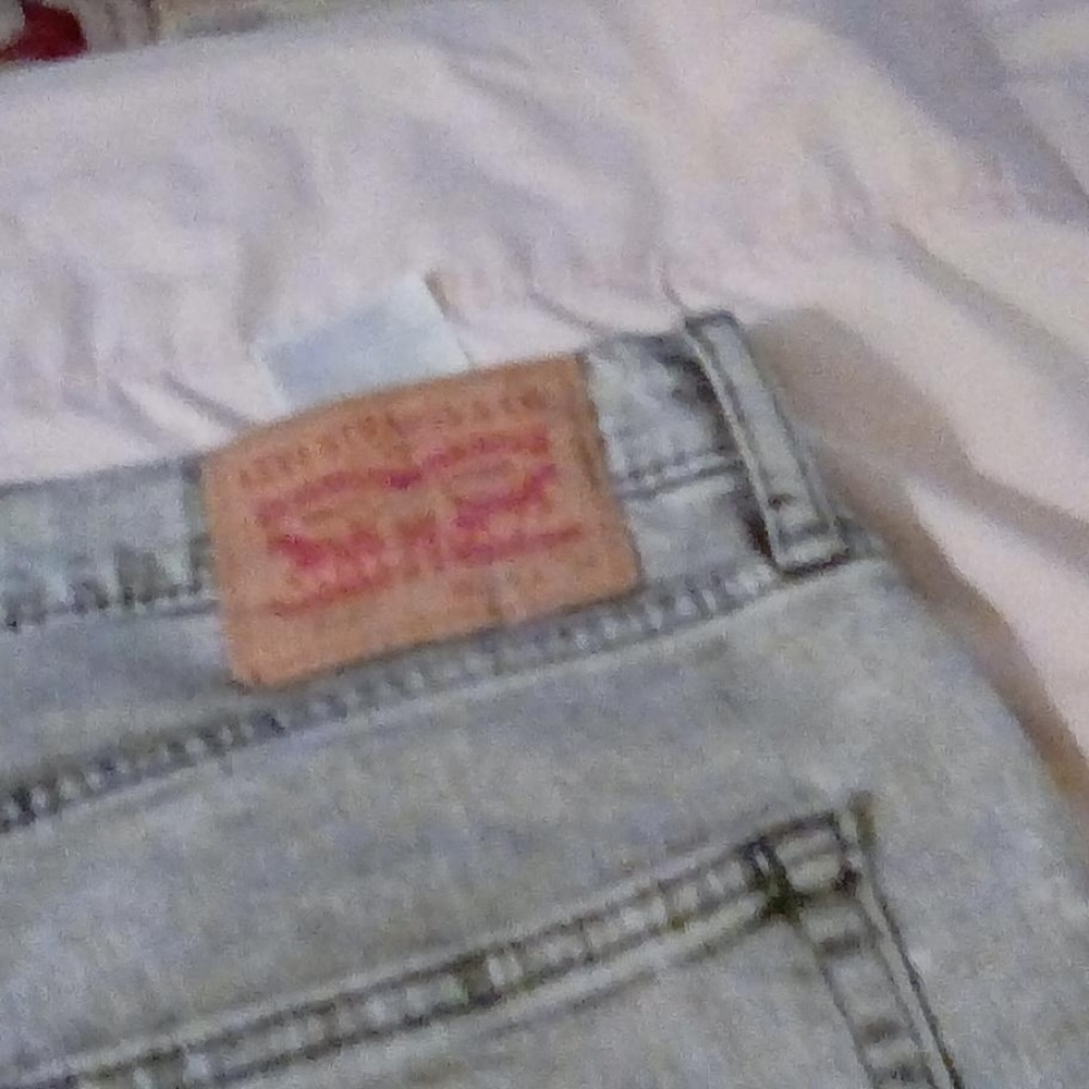 LEVI JEANS